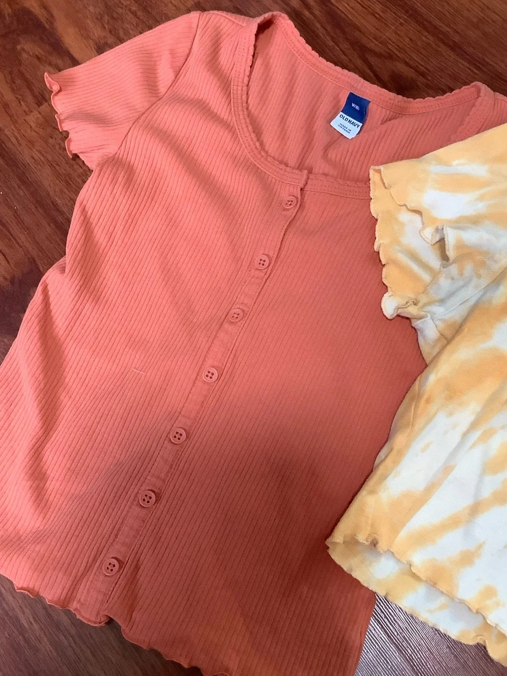 Old Navy Girls Coral Ribbed Button-Front Top with Yellow Tie-Dye Tee